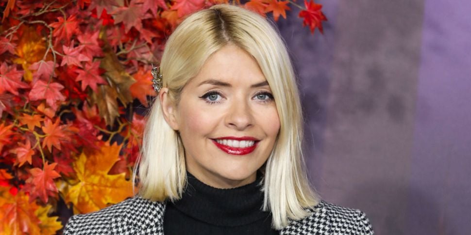 WATCH: Holly Willoughby In Tea...