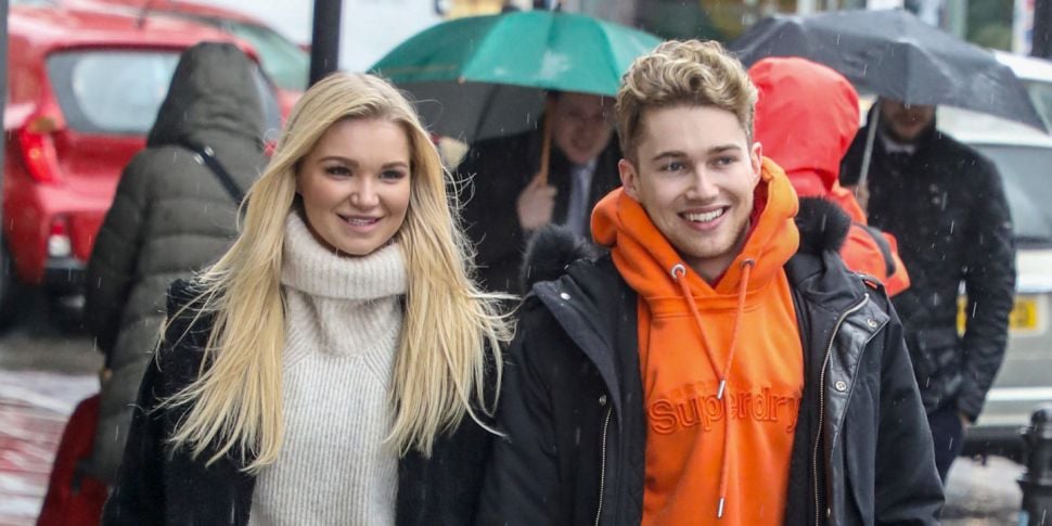 AJ Pritchard's Girlfriend Abbi...