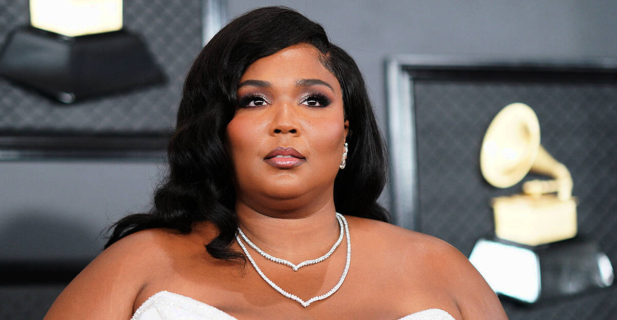 Lizzo Breaks Down Crying And Admits She Feels Like A Burden On Everyone