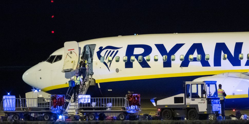 Ryanair Flight Makes Emergency...