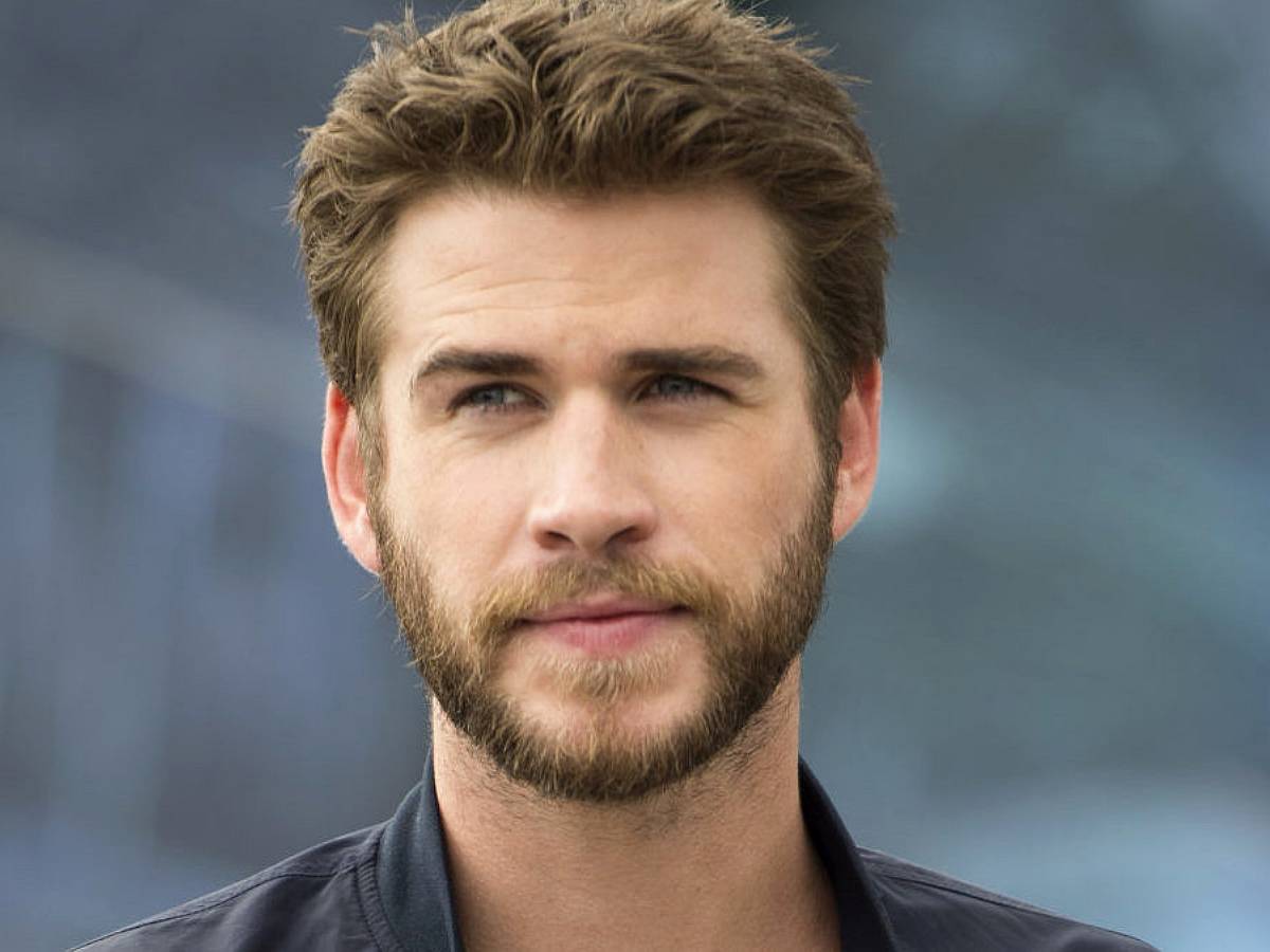 Look Liam Hemsworth Goes Instagram Official With Gabriella Brooks Spin1038