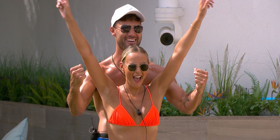 Love Island Winners Millie & L...