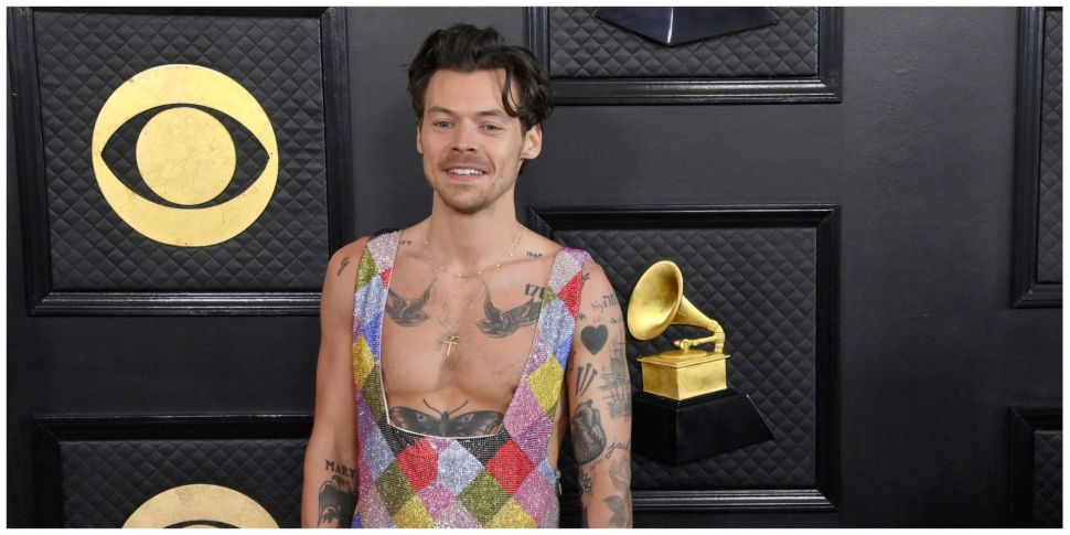 Harry Styles Is Paying Out Mad...