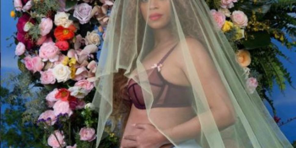 Beyonce Announces Pregnancy On...
