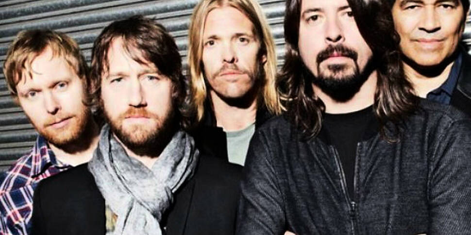 Foo Fighters Charity Single An...