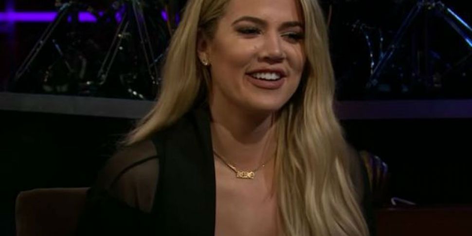 Khloe Kardashian Disses Rob An...