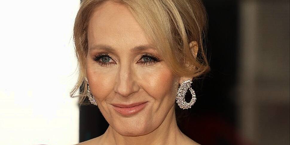 JK Rowling Thanks Fans As Harr...