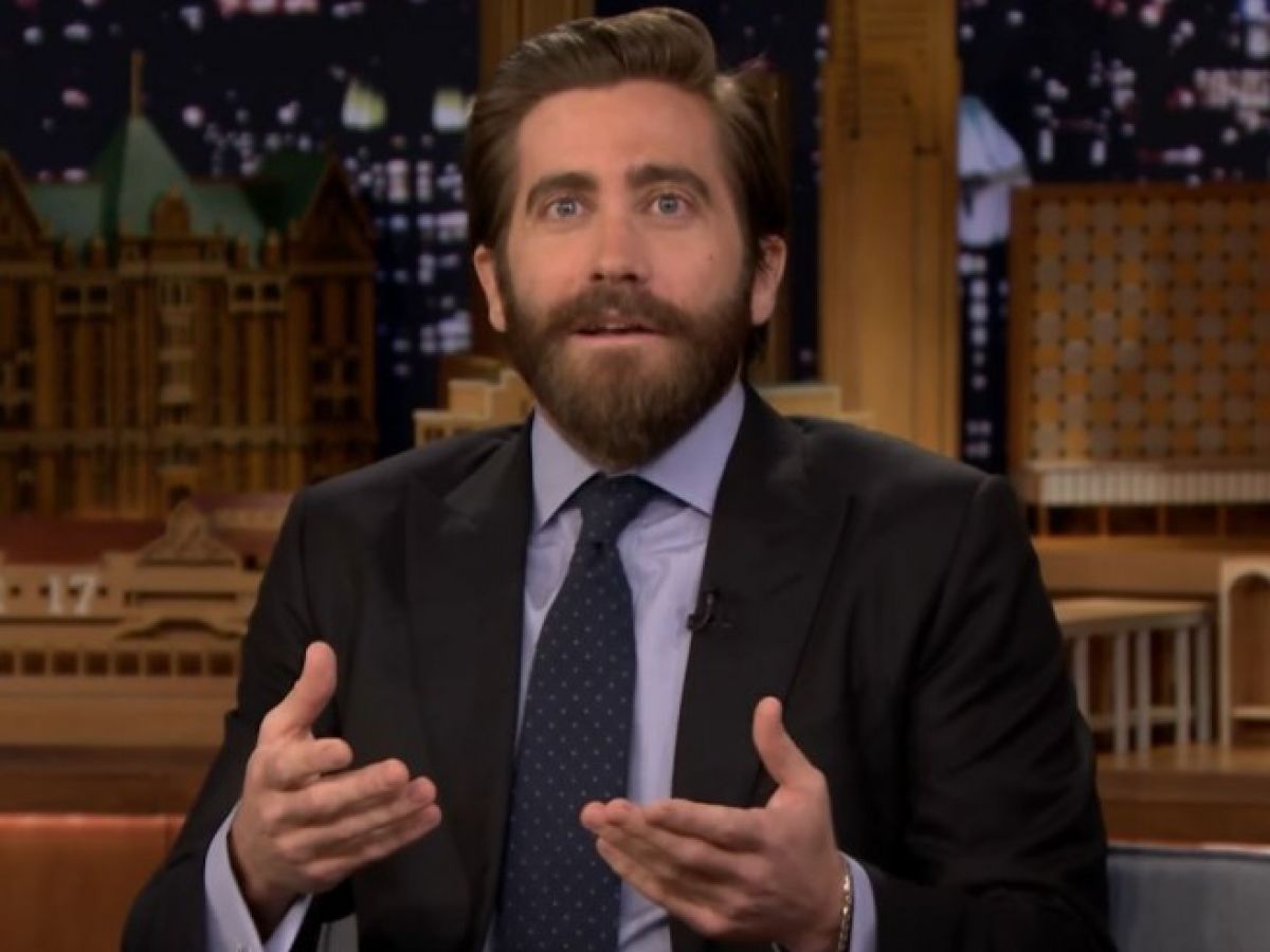 Why We're Suddenly Hearing So Much About Ryan Reynolds and Jake  Gyllenhaal's Friendship