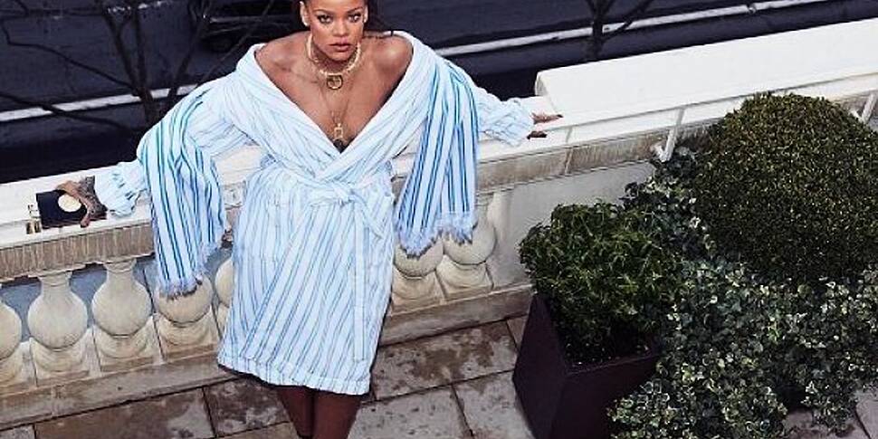 Rihanna Has Some Fans Raging O...