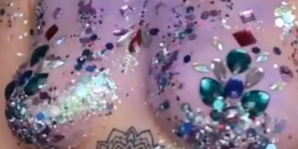 Glitter Boobs Are Having A Moment