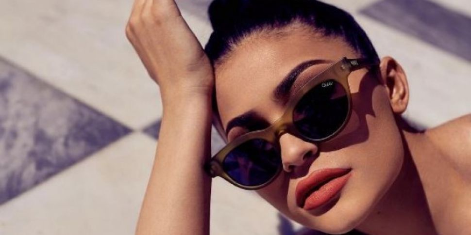 Kylie Jenner Unveils Sunglasse...