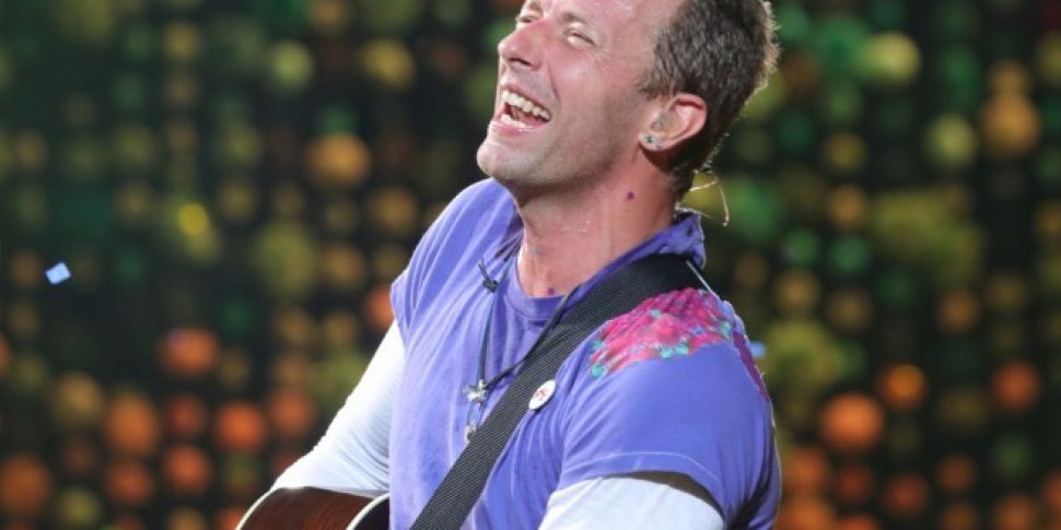 Coldplay Pay Tribute To Linkin...