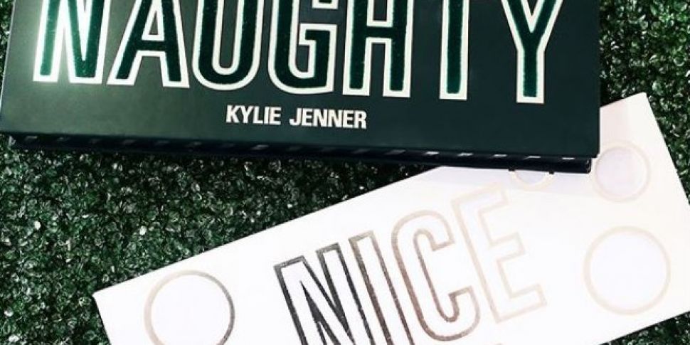 Kylie Jenner Unveils Christmas...