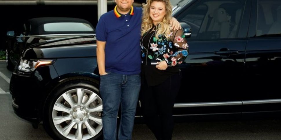 WATCH: Kelly Clarkson Does Car...