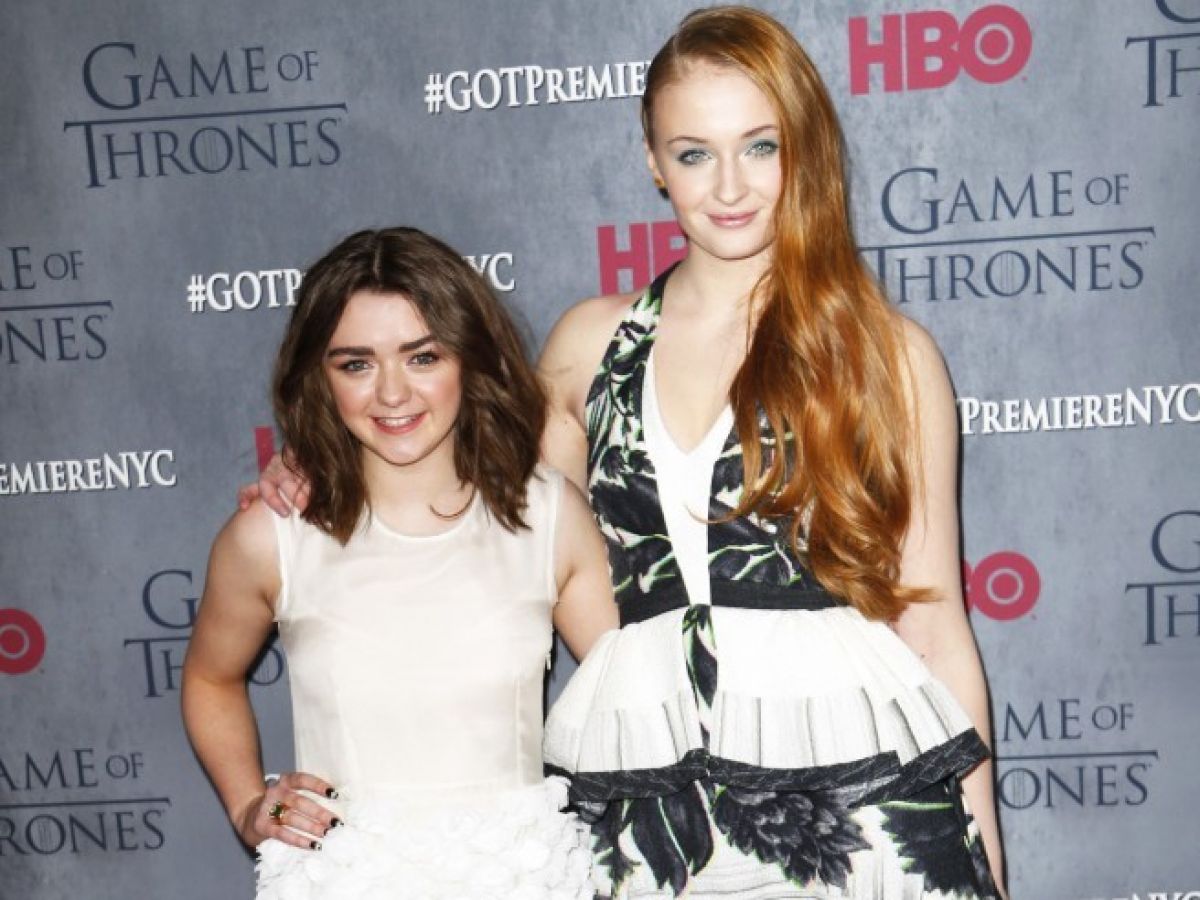 Maisie Williams Is Going To Be Sophie Turner's Bridesmaid In Real Life