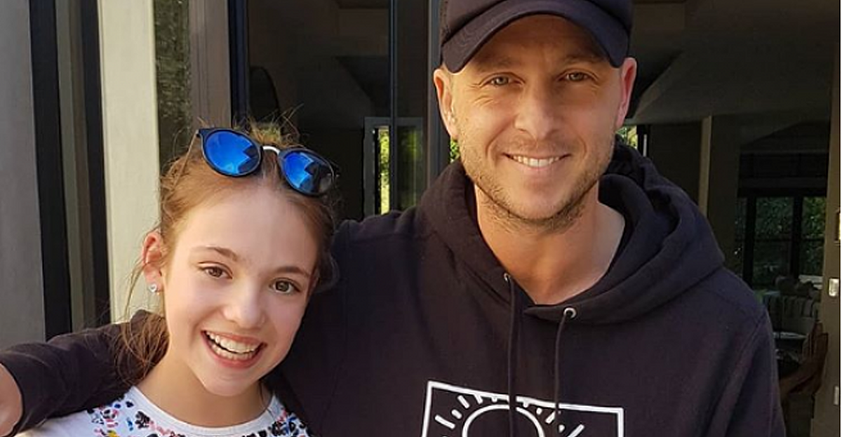 Irish Busker Allie Sherlock Signs Record Deal With Ryan Tedder ...