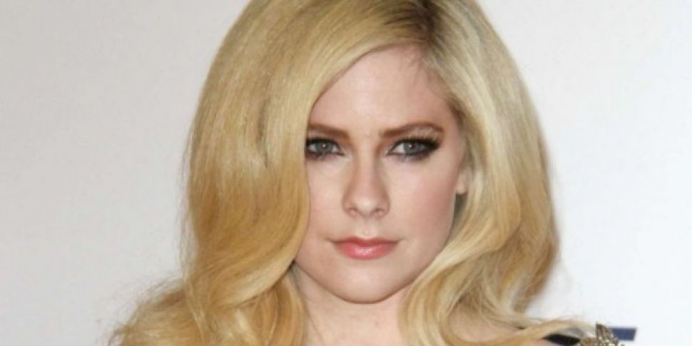 Avril Lavigne Made First Red C...