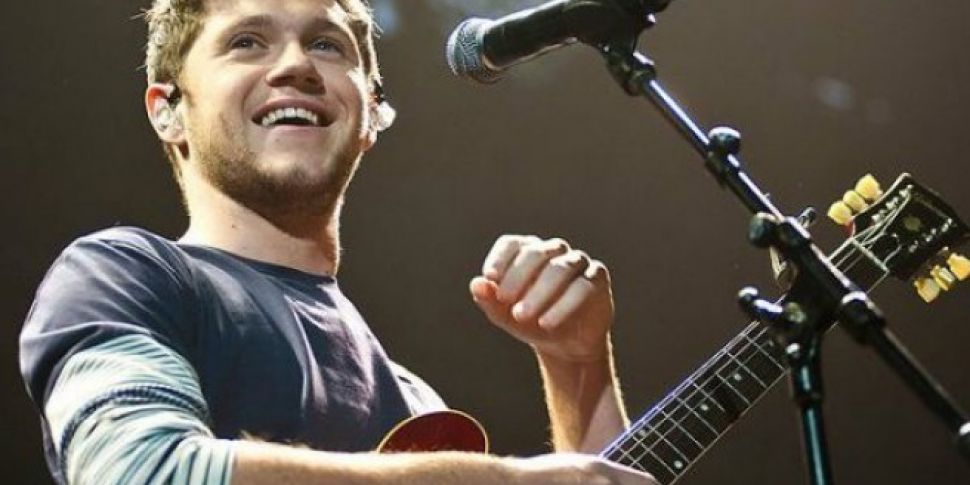 Niall Horan Reveals Why He Squ...