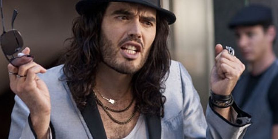 Russell Brand Reveals He Kisse...