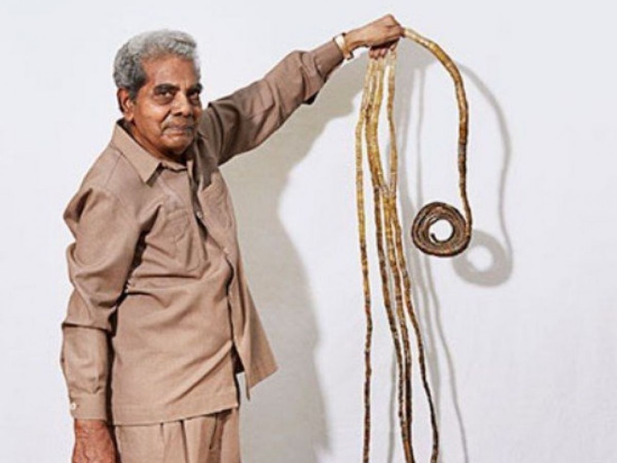 The Man With The World's longest fingernails Has cuts Them Off After 66  Years | SPINSouthWest