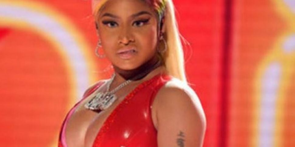 Nicki Minaj Goes In On Kylie &...