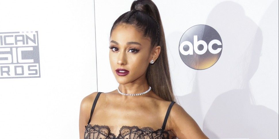 Ariana Grande Speaks Out For F...