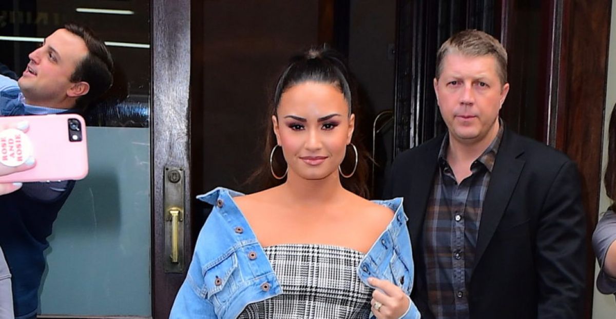 Demi Lovato Spotted Kissing Clothing Designer Henry Levy | SPINSouthWest