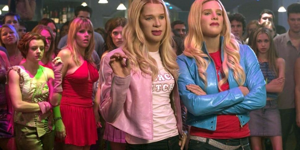 WATCH: The White Chicks Cast Re-Created Their Iconic Dance-Off Scene During  Reunion - Capital