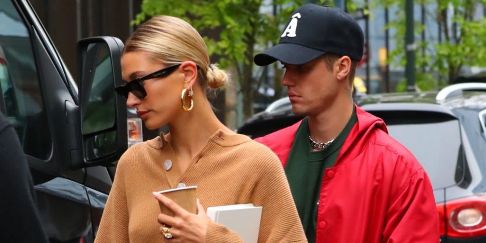 Hailey & Justin Bieber Share F...