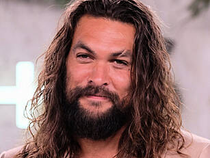 momoa shaves devastated promote spinsouthwest