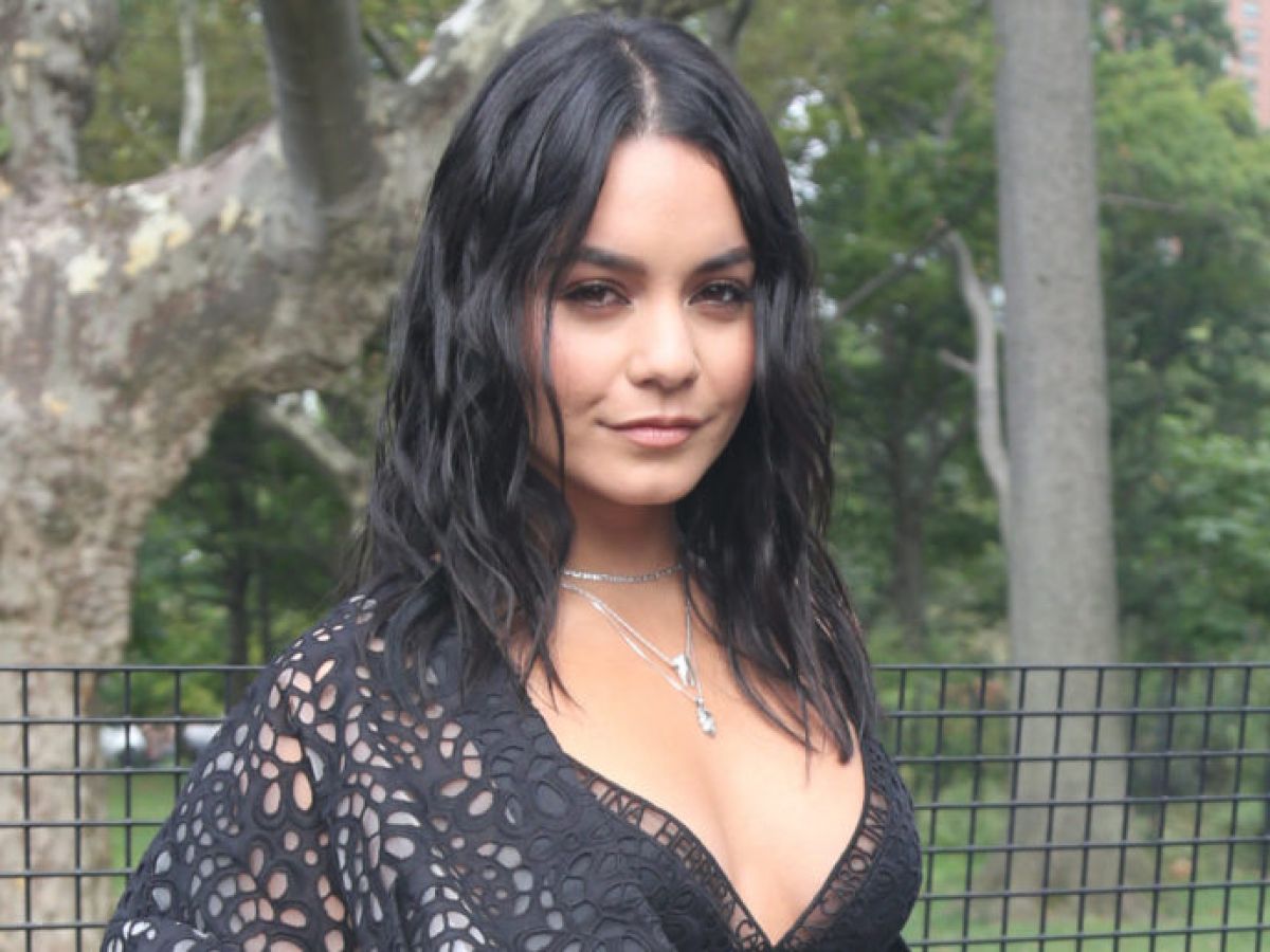 Vanessa Hudgens announces engagement to Cole Tucker - The Irish News