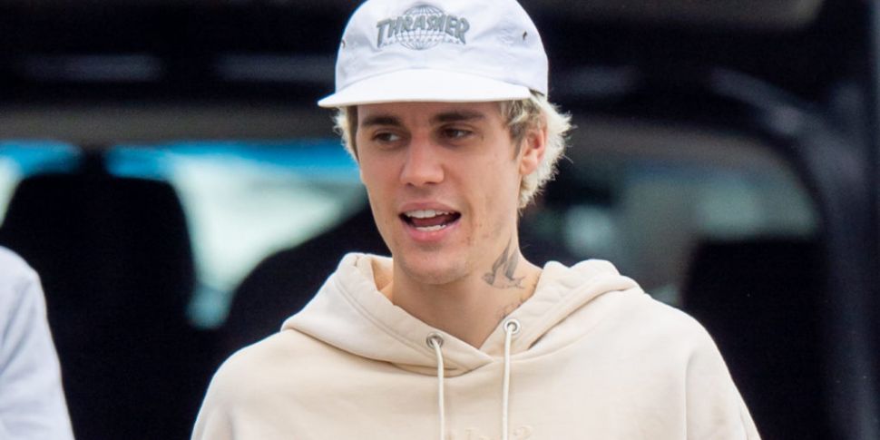 Justin Bieber Denies Allegatio...