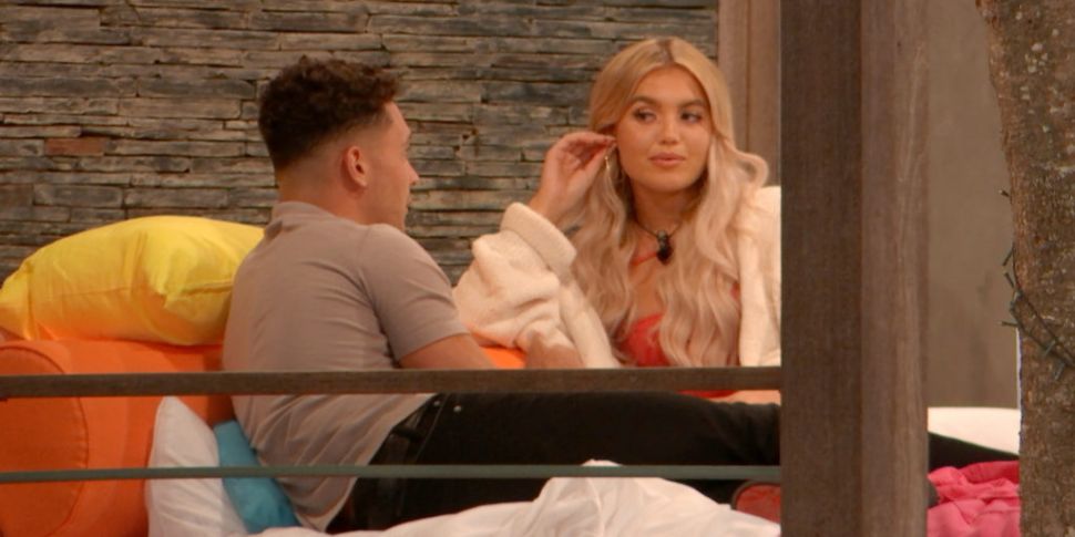 Love Island's Molly & Callum Talk Getting Told Off By ...