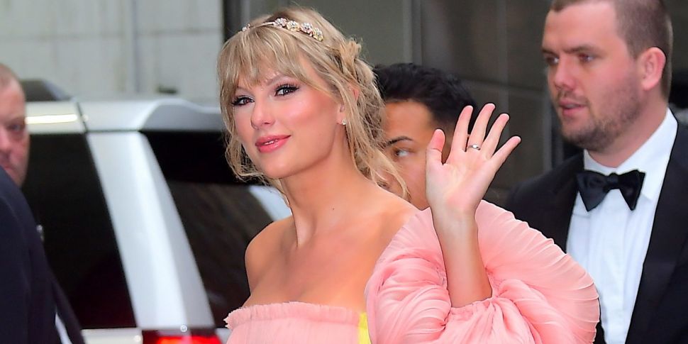 Taylor Swift Releases Snippet From Re Recorded Version Of Love Story Spinsouthwest