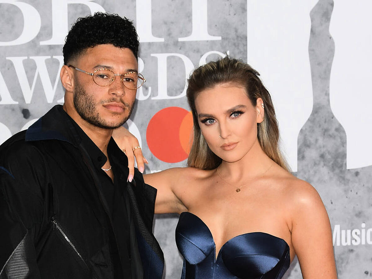 Look Perrie Edwards Announces She S Pregnant With Adorable Instagram Post Spinsouthwest