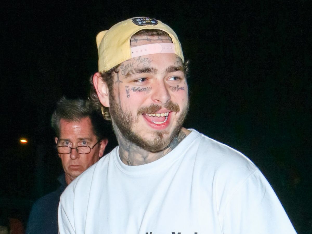 Look Post Malone Spends 1 6m On Diamond Fanged Teeth Spinsouthwest