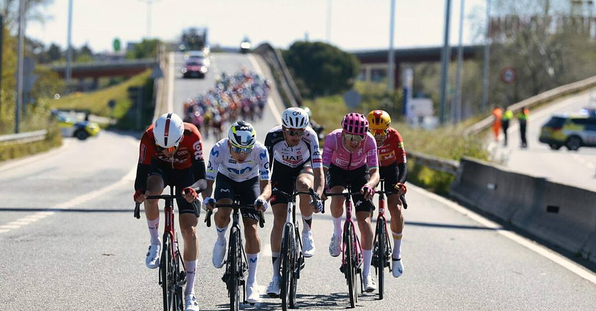 Ireland's Darren Rafferty goes all-out on final Catalunya stage - Video ...