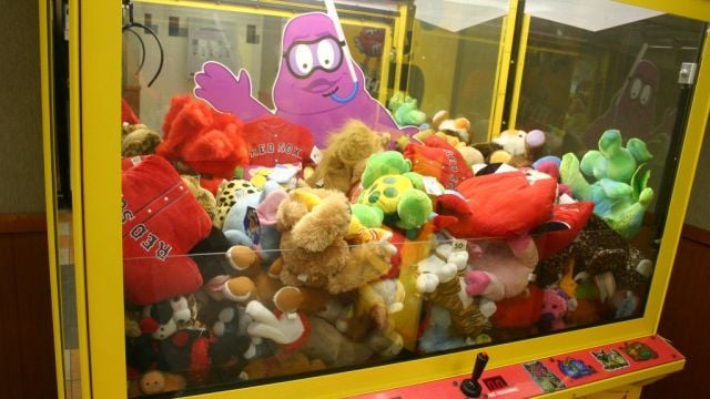 how to make a battle claw game
