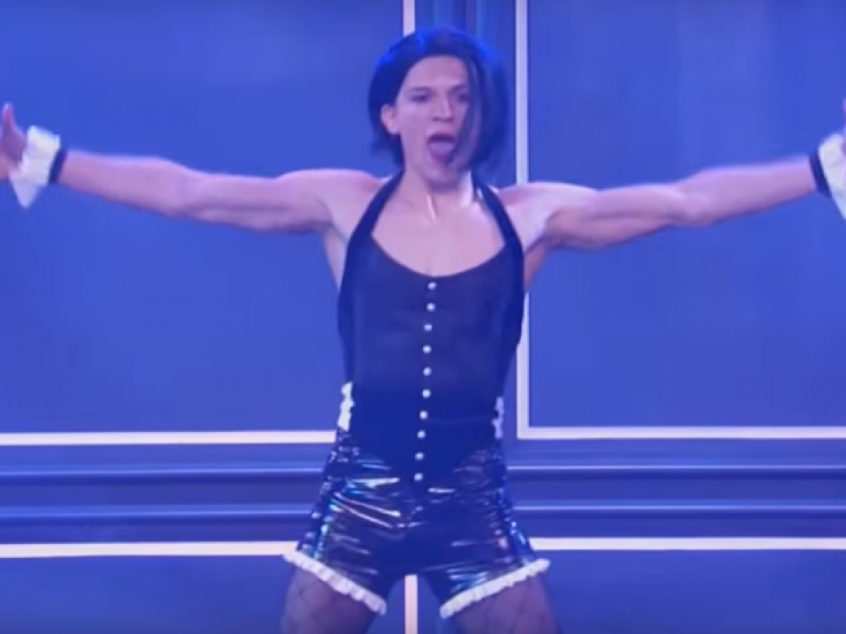 Spider-Man Does Lip Sync Battle To Rihanna's 'Umbrella'