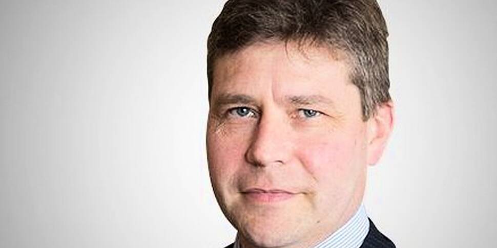 Quinn Director Abducted, Beate...