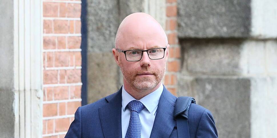Calls For Donnelly To Give Dái...