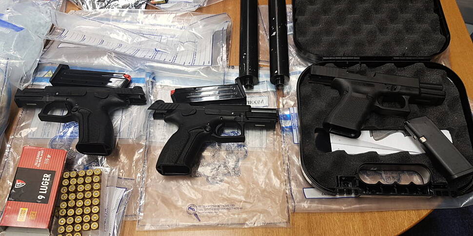Drugs And Guns Seizure In Co....
