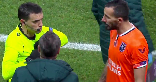 WATCH: PSG and Istanbul leave pitch after alleged racist remark by official