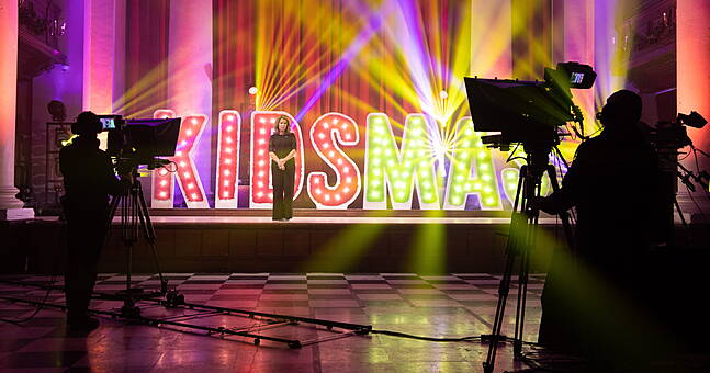 Virtual Gigs Replace Live Events This Christmas - Vimarsana News