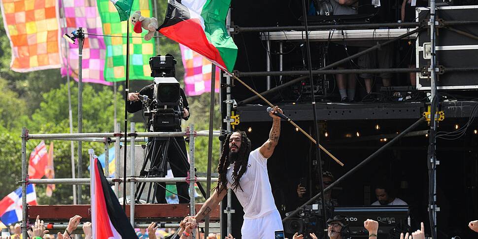 Glastonbury: BBC says Anti-Isr...