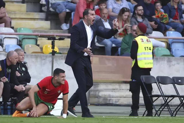 Ireland boss John O'Shea shouts instructions to his players on the touchline