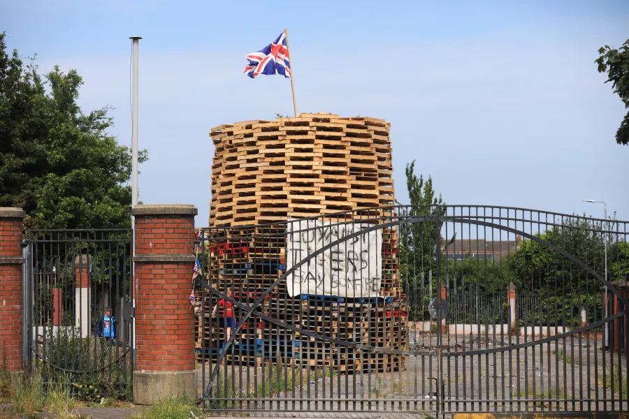 Battle of the Boyne bonfires