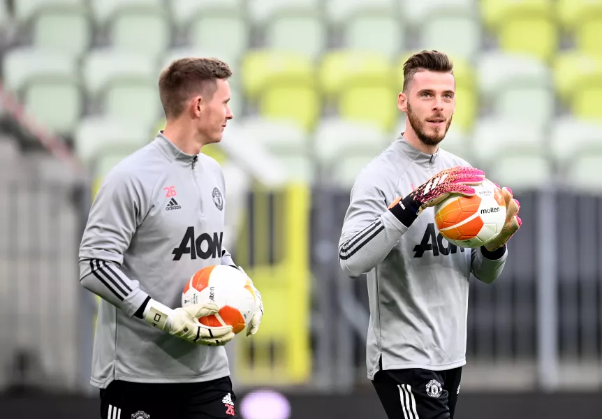 Dean Henderson and David De Gea are battling for the No.1 spot