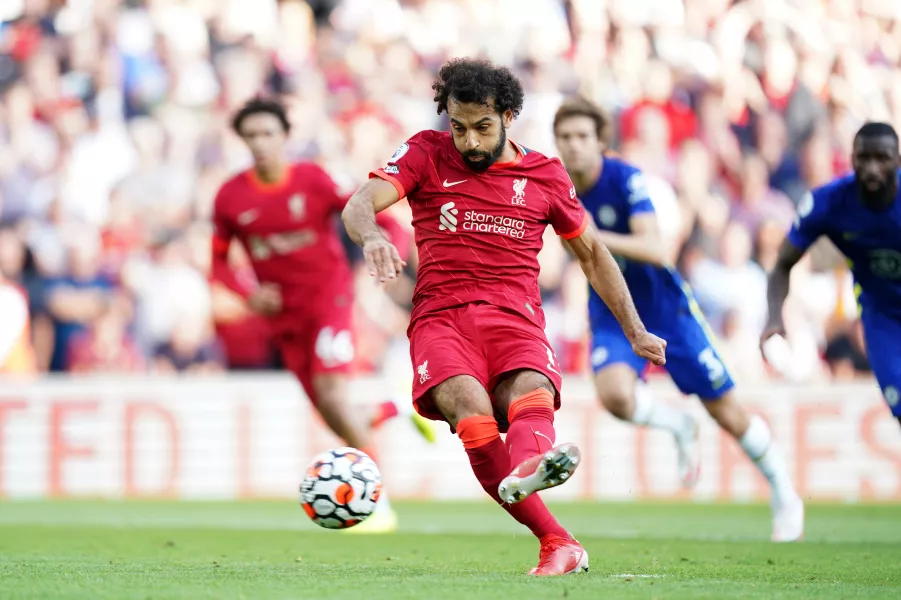 Mohamed Salah scores from the penalty spot