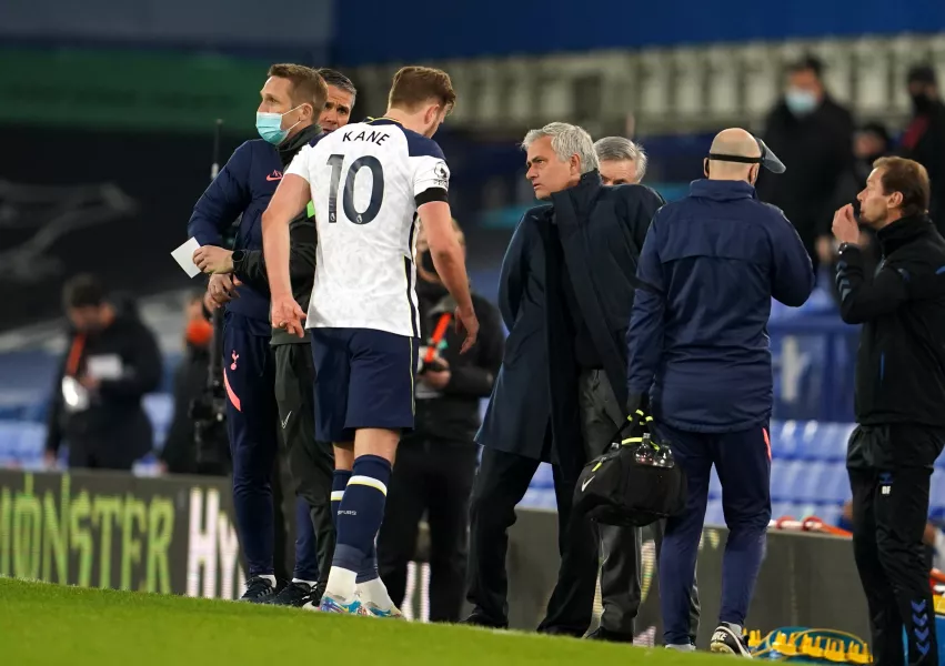 Harry Kane limps off